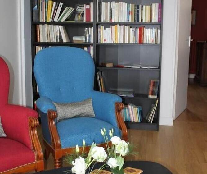 تختخواب و صبحانه Au Coeur De Beauvais