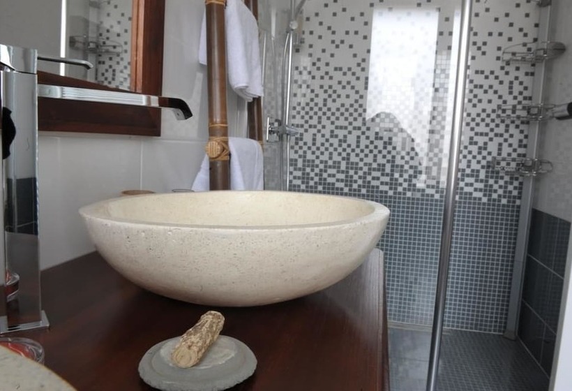 تختخواب و صبحانه Au Coeur De Beauvais