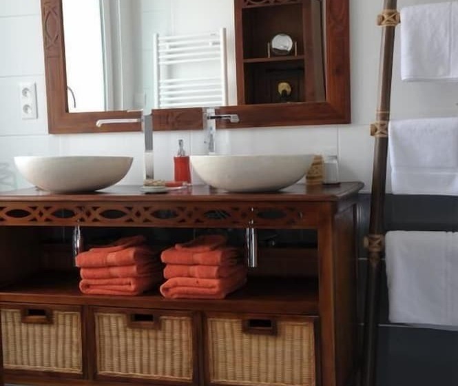 تختخواب و صبحانه Au Coeur De Beauvais