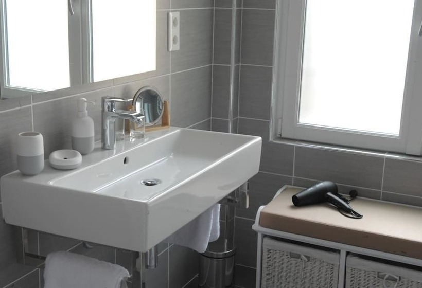 تختخواب و صبحانه Au Coeur De Beauvais