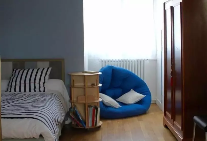 تختخواب و صبحانه Au Coeur De Beauvais