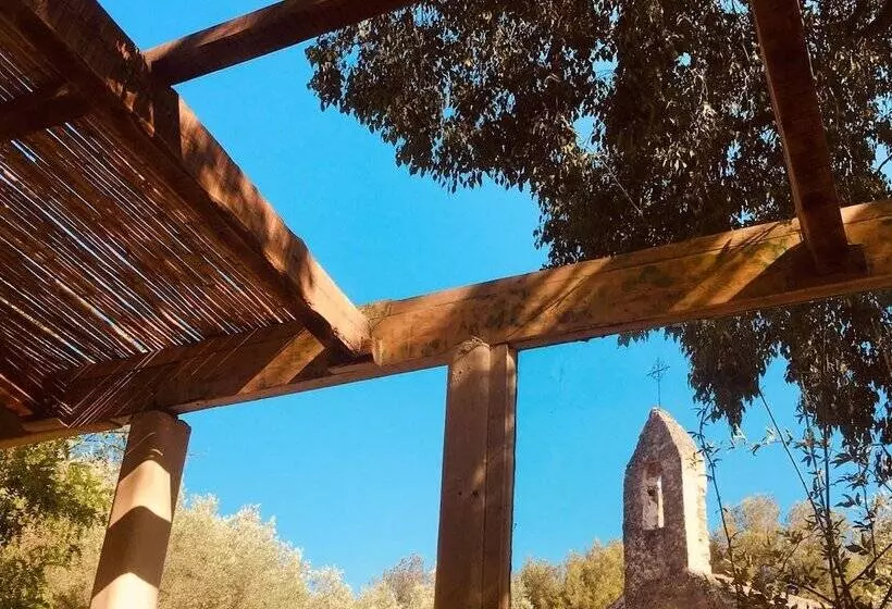 ベッドアンドブレックファースト Bastide Sainte Trinide