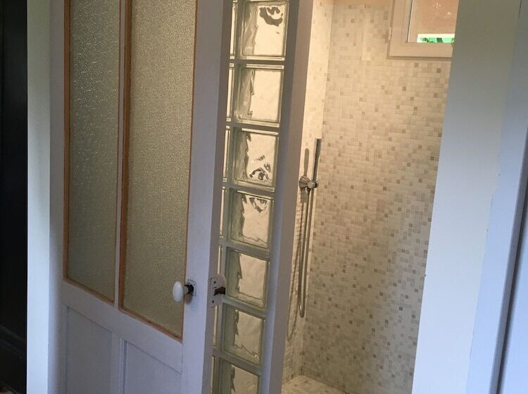 צימר Bastide Sainte Trinide