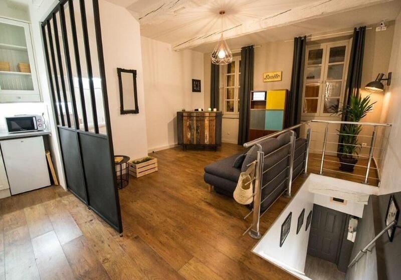 تختخواب و صبحانه La Maison Gustave