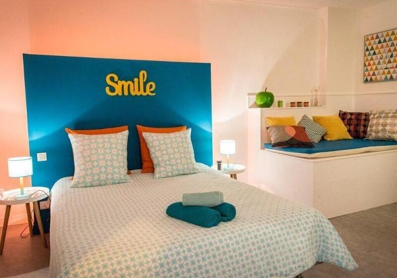 تختخواب و صبحانه La Maison Gustave