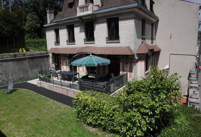 تختخواب و صبحانه Le Paddock