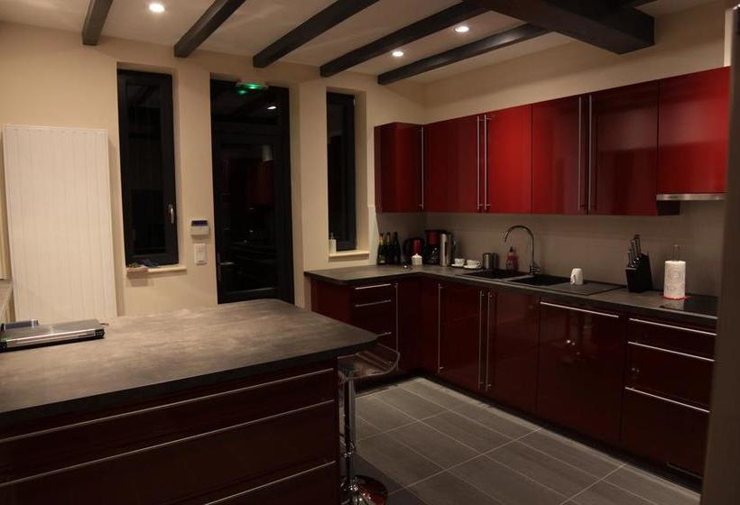 تختخواب و صبحانه Le Paddock