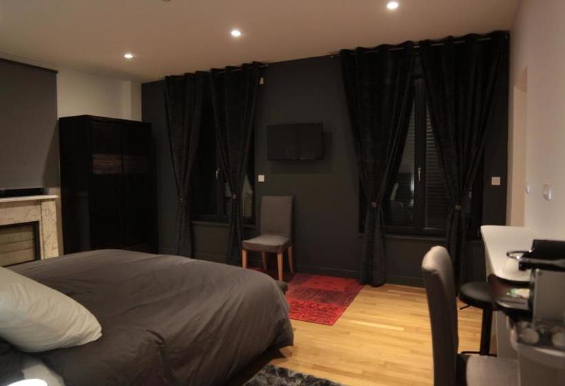 تختخواب و صبحانه Le Paddock