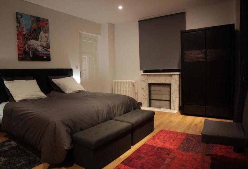 تختخواب و صبحانه Le Paddock