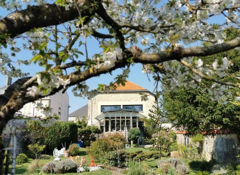 ベッドアンドブレックファースト Maison D Hôtes Les Bulles Dorées