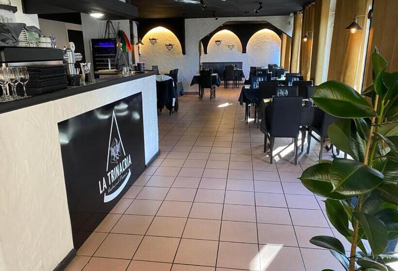 ホテル Hôtel Le Savoie