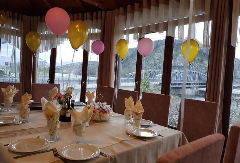 בית מלון כפרי Vataksi