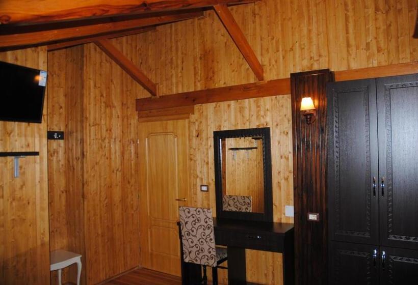 בית מלון כפרי Vataksi