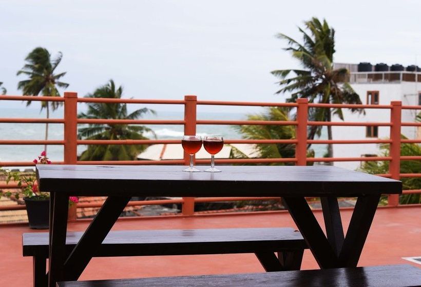 פנסיון New Shangrela Beach Resort