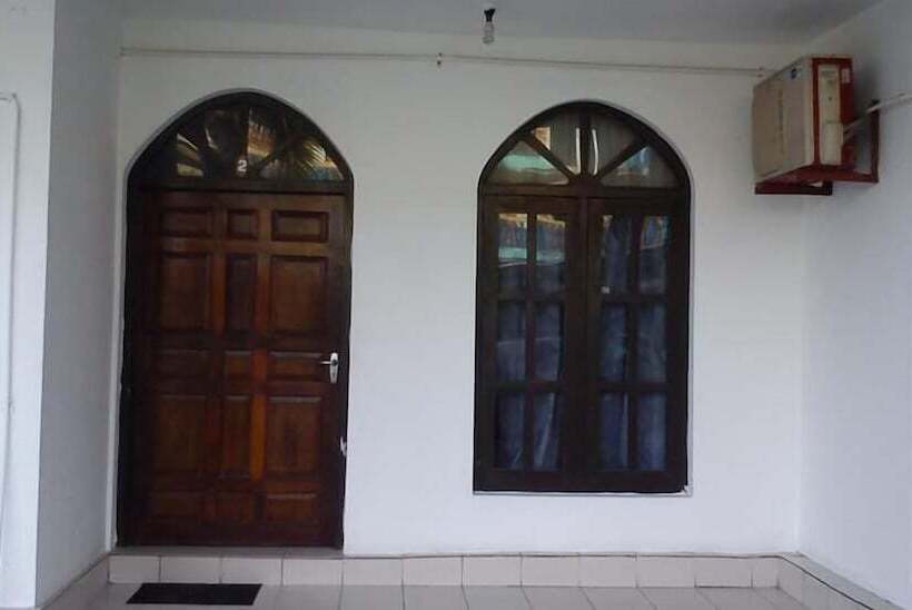 منتجع Deutsch Lanka Hotel & Restaurant