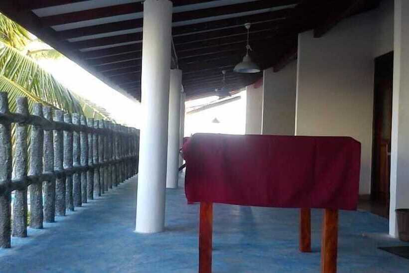 منتجع Deutsch Lanka Hotel & Restaurant