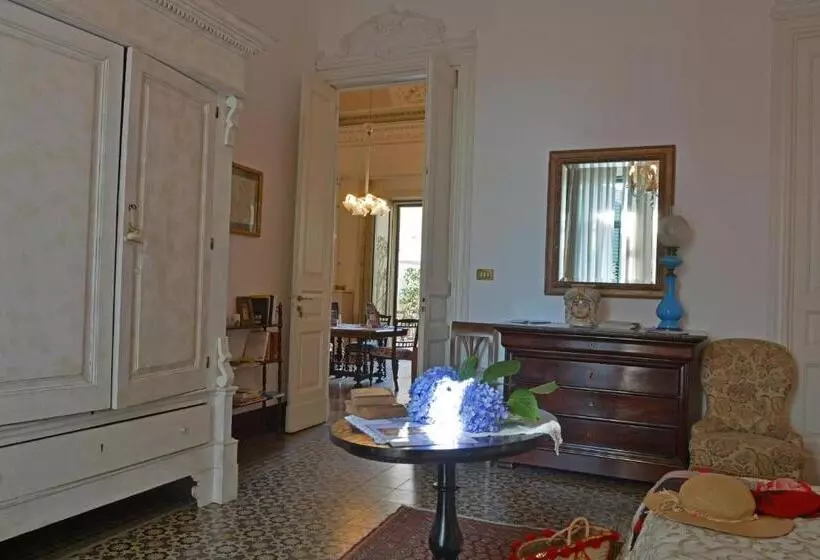 B&b Di Charme Camelie Palazzo Nicotra
