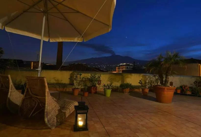 B&b Di Charme Camelie Palazzo Nicotra