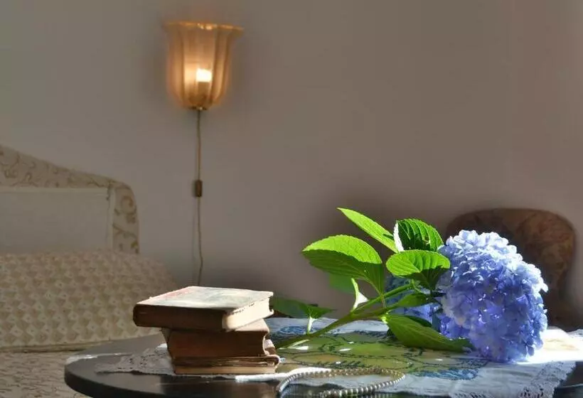 B&b Di Charme Camelie Palazzo Nicotra