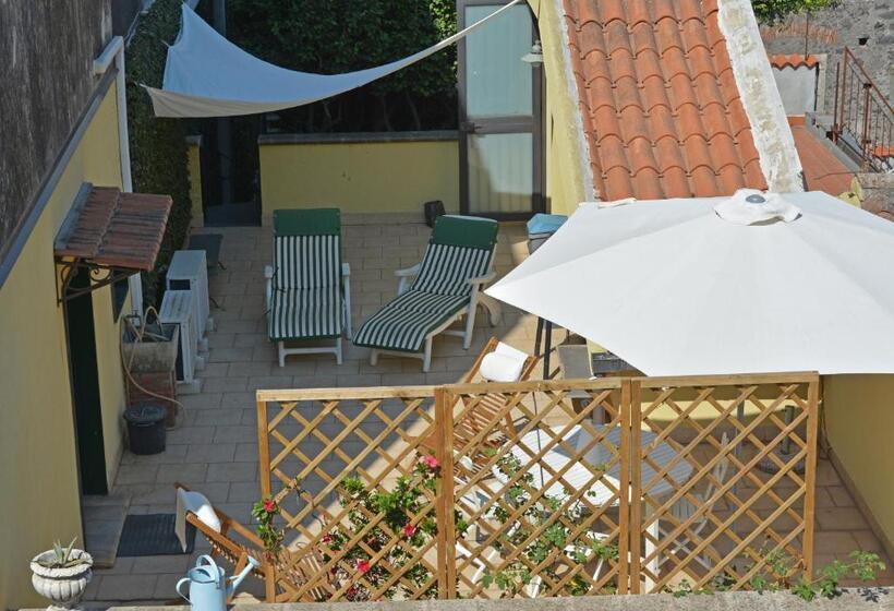 B&b Di Charme Camelie Palazzo Nicotra