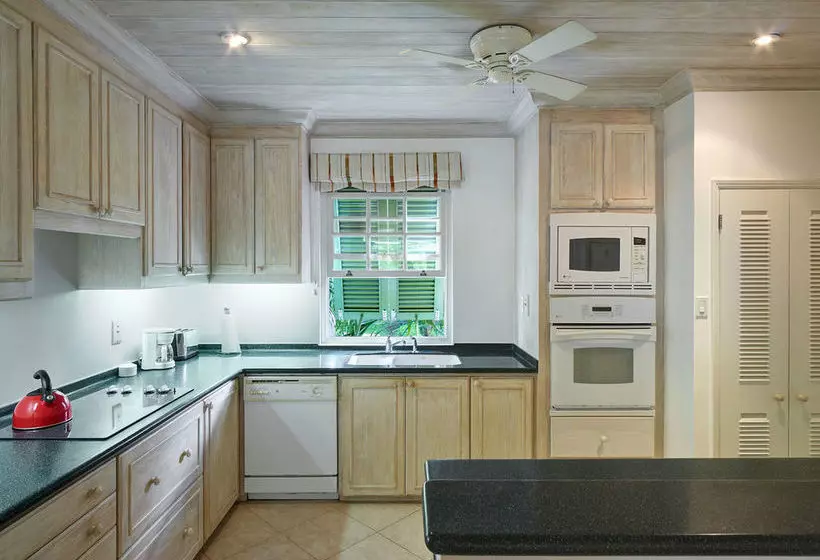 Beacon Hill 303
