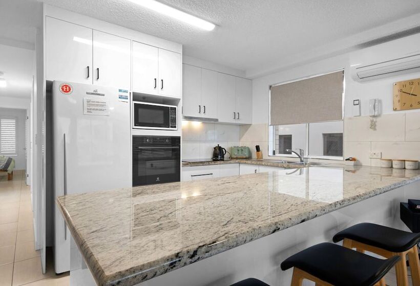 Capeview Apartments Caloundra