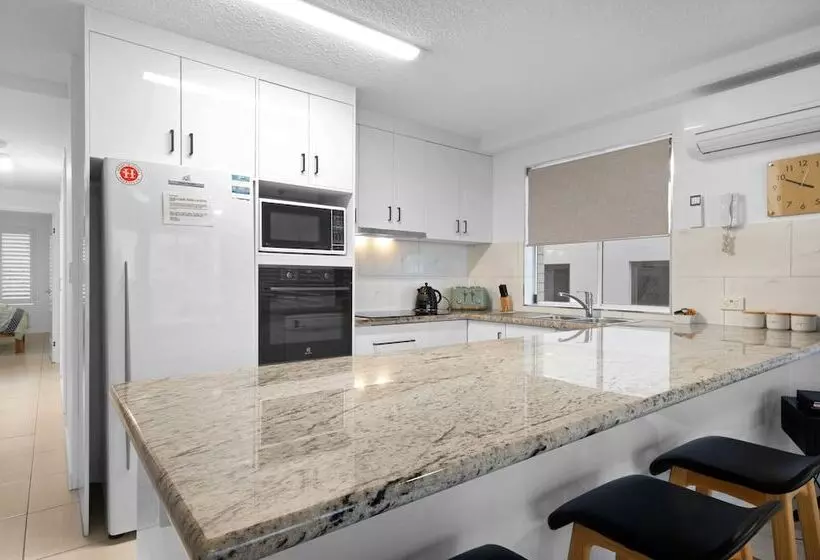Capeview Apartments Caloundra
