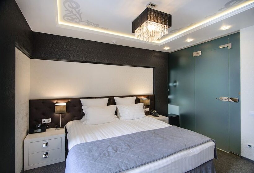 Ahotels Design Style On Tolstogo