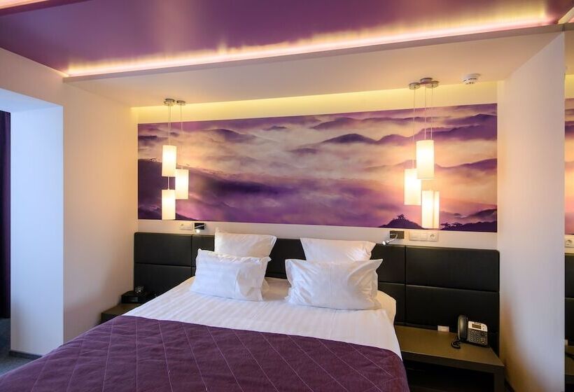 Ahotels Design Style On Tolstogo