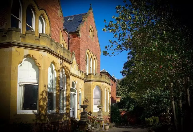 هتل Brockley Hall