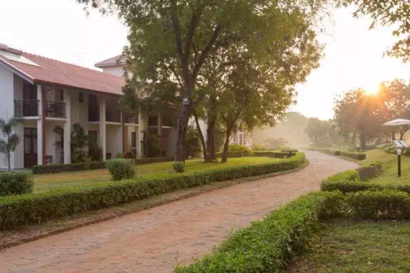 Hotel Chenra