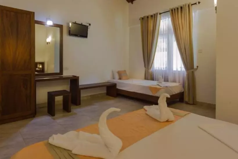 Hotel Chenra