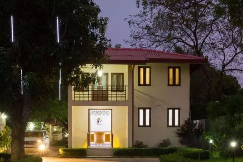 Hotel Chenra