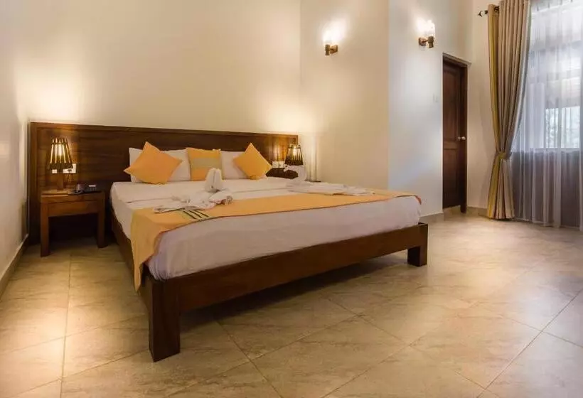 Hotel Chenra