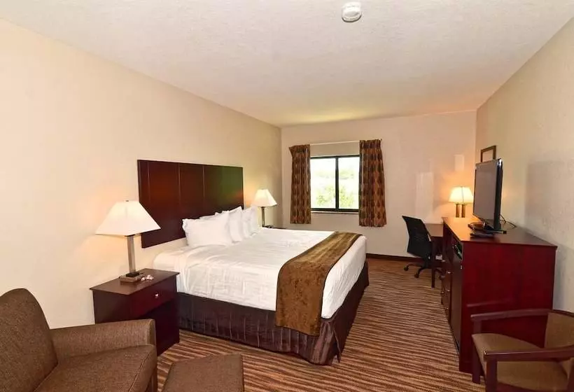 Hotelli Cobblestone Inn & Suites   Clarion