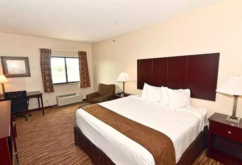 Hotelli Cobblestone Inn & Suites   Clarion