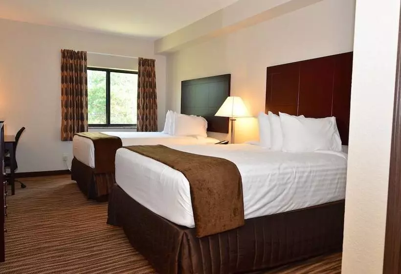 Hotelli Cobblestone Inn & Suites   Clarion
