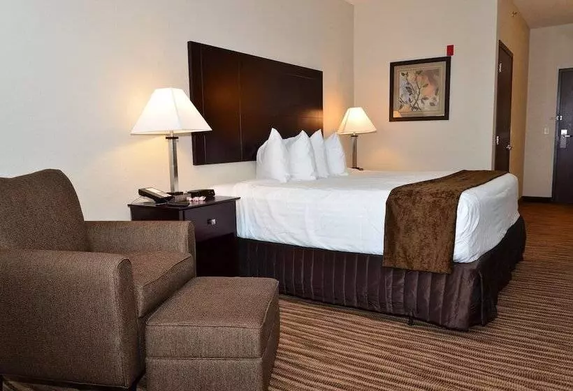 Hotelli Cobblestone Inn & Suites   Clarion