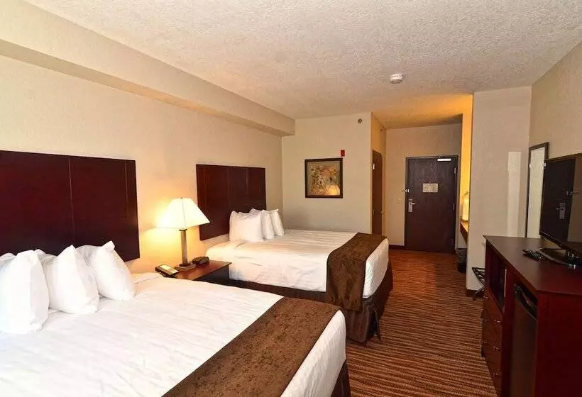 Hotelli Cobblestone Inn & Suites   Clarion