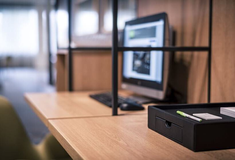 酒店 Courtyard By Marriott Brno