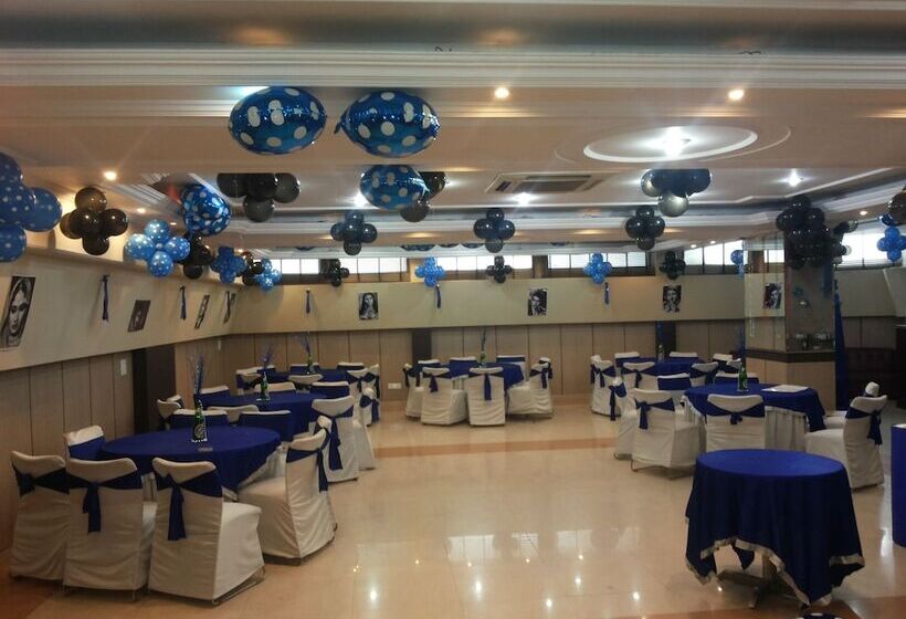 Hotel Fabexpress Llyod Residency