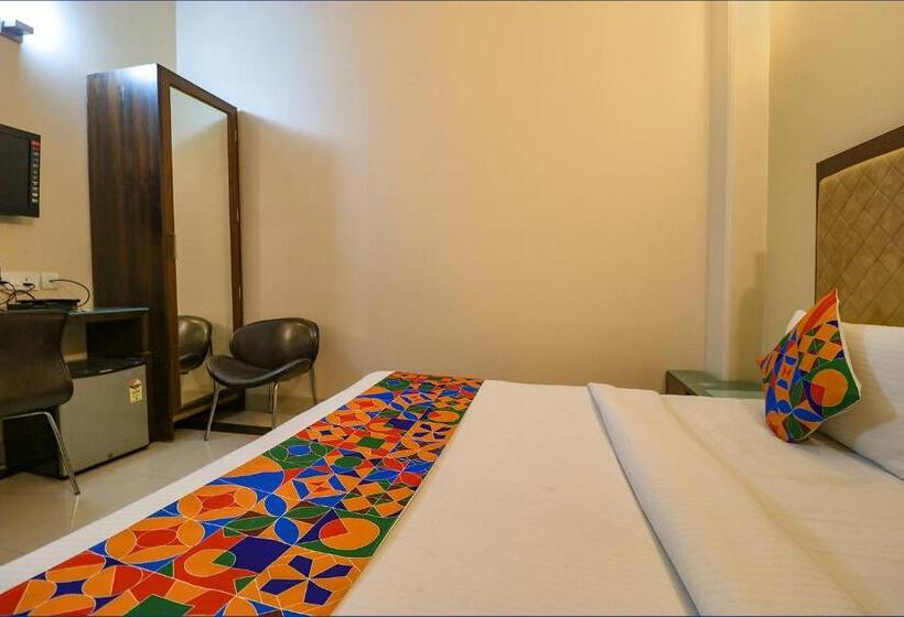 Hotel Fabexpress Llyod Residency