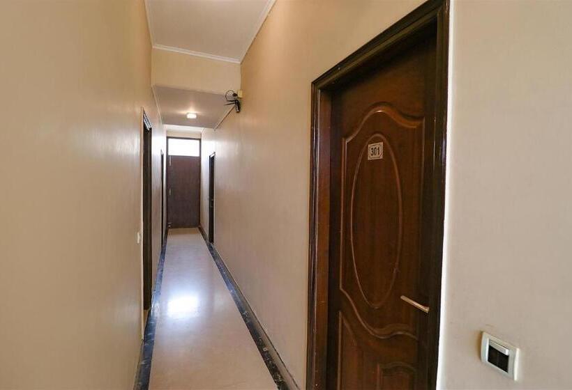 Hotel Fabexpress Llyod Residency