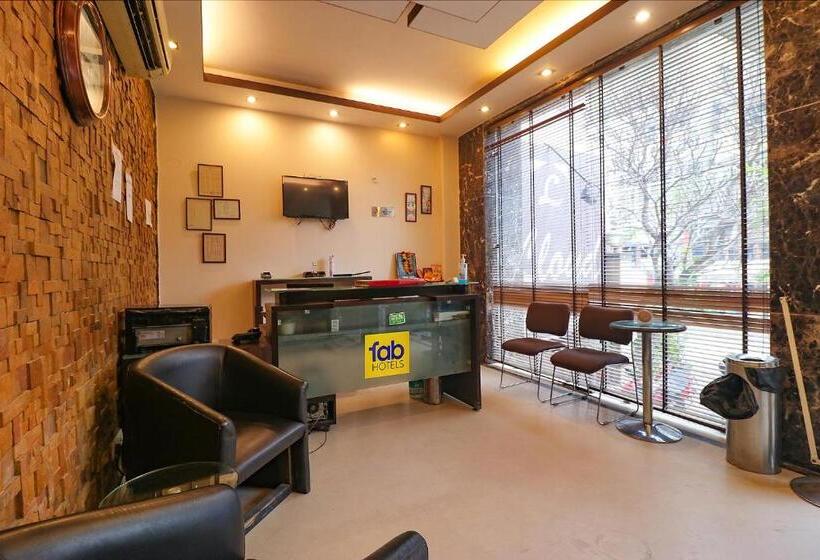 Hotel Fabexpress Llyod Residency