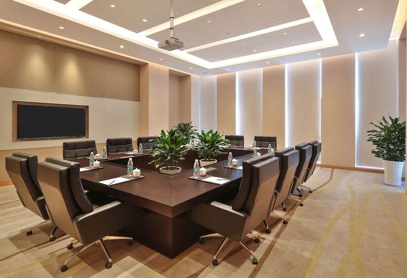 בית מלון כפרי Holiday Inn Chengdu Qinhuang, An Ihg