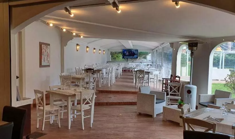 Hotelli Mediterraneo