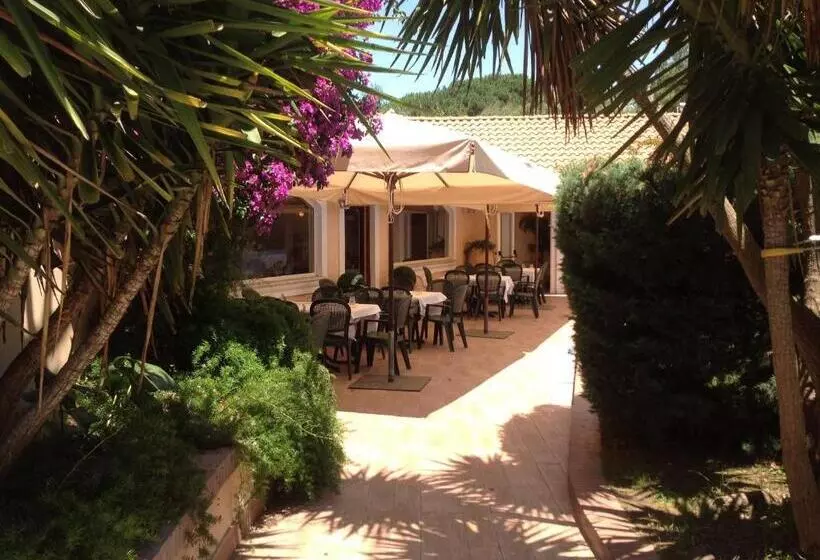 Hotelli Mediterraneo
