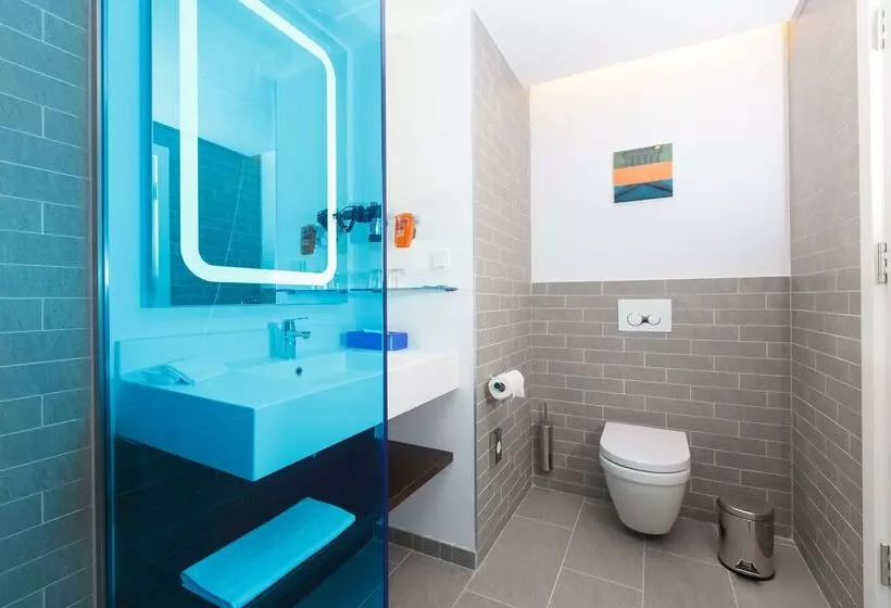 هتل Park Inn By Radisson Novokuznetsk