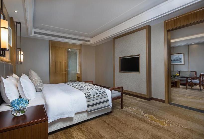 호텔 Ramada Shanghai Eastpudong International Airport