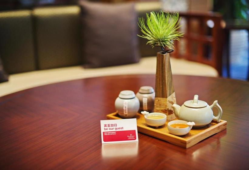 호텔 Ramada Shanghai Eastpudong International Airport